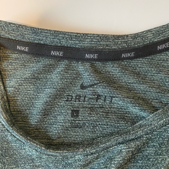 MEN’S GREEN NIKE DRI FIT ATHLETIC SHIRT - L - Picture 5 of 5